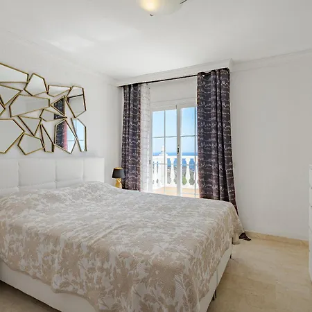Apartment Townhouse Three Bedrooms Paraiso *