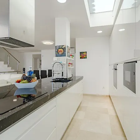 Apartment Townhouse Three Bedrooms Paraiso *