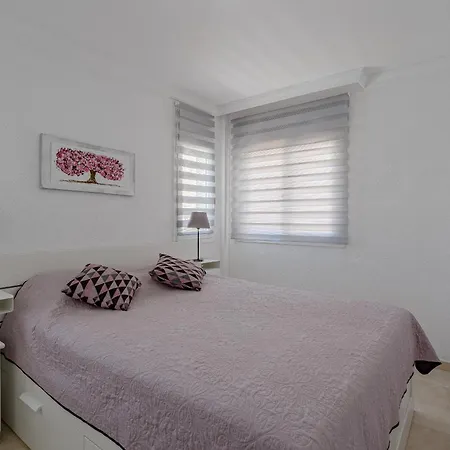 Townhouse Three Bedrooms Paraiso Apartment *