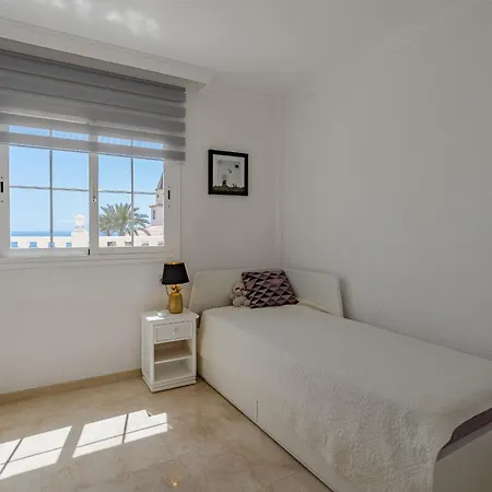 アパート Townhouse Three Bedrooms Paraiso アデヘ